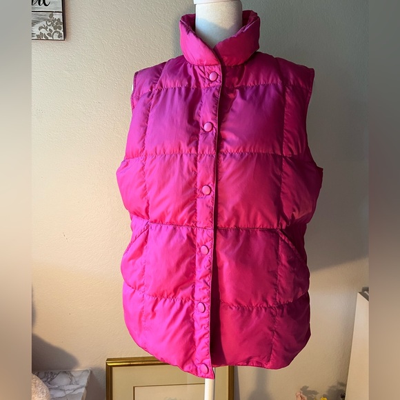 Lands' End Jackets & Blazers - Land’s End Pink Puffer  Goose Down Vest Size S Like New